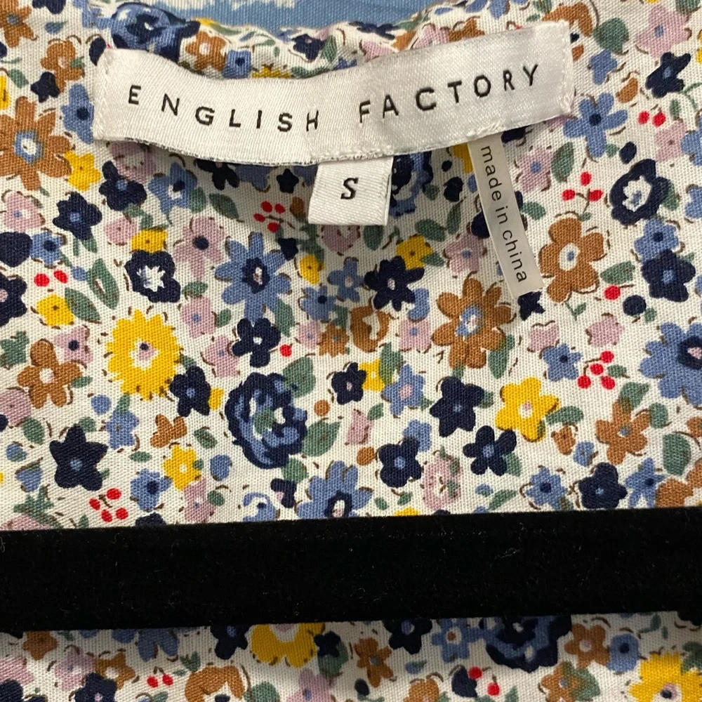 English Factory - Floral Ruffle Blouse - Picture 2 of 6